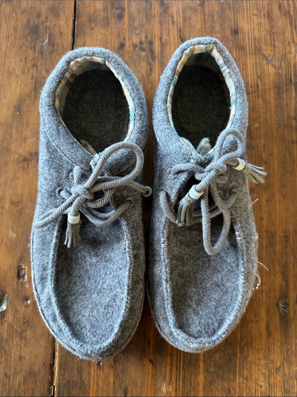 Sanuk Gray Wool Lace-Up Slip-On Moccasins